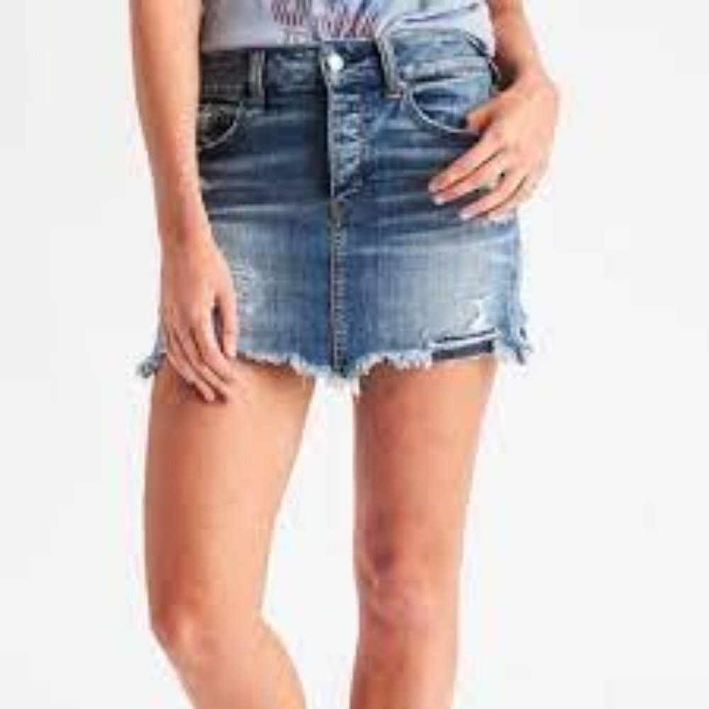 AMERICAN EAGLE OUTFITTER DENIM SUPER STRETCH SKIRT size‎ 2